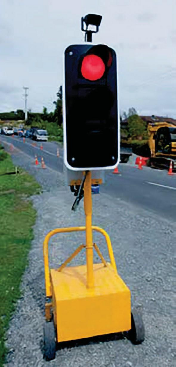 MPB 4000 traffic signal head